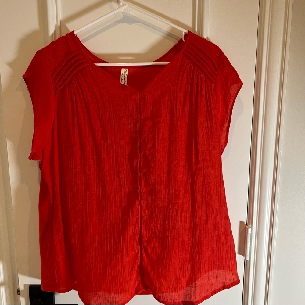 🧡Red-Orange Breezy Top - XL